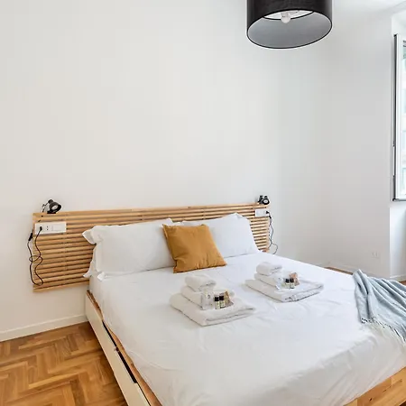 Iflat New Refined Near The Vatican Apartment *