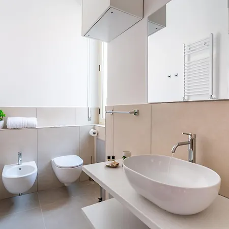 Apartment Iflat New Refined Near The Vatican *