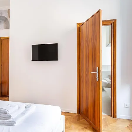 Apartment Iflat New Refined Near The Vatican Rome