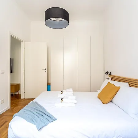Iflat New Refined Near The Vatican Apartment